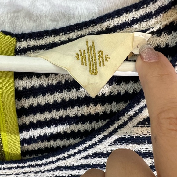 COPY - ADORABLE ART TO WEAR TOP SIZE L LARGE STRIPE CREAM BLACK EUC SWEATER SHIโฆ - Picture 9 of 13